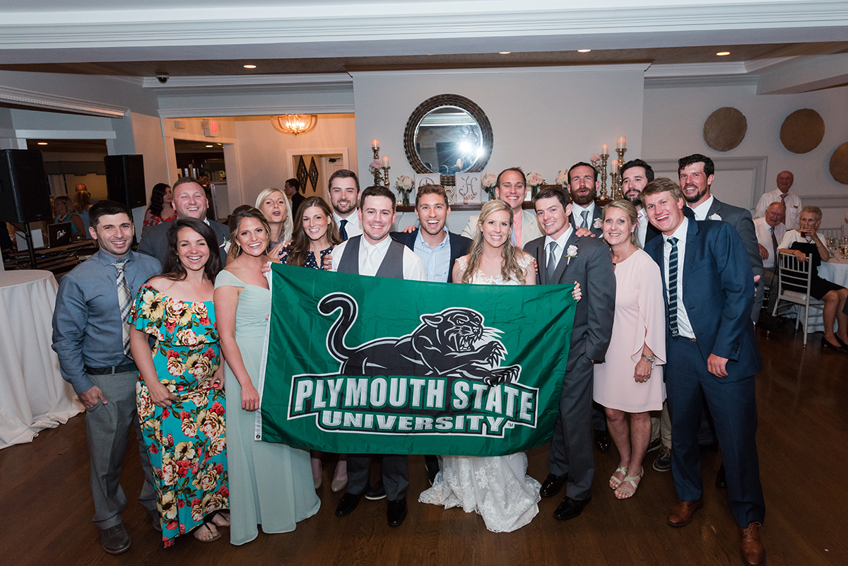 Exchanging Vows ‹ Plymouth Magazine, image size:1200x801