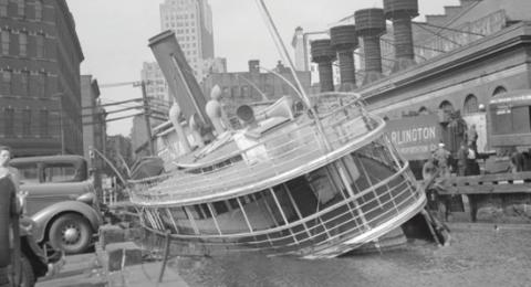 boat sunk at dock