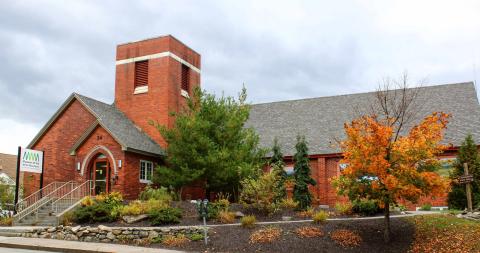 Exterior of the Museum of the White Mountains building