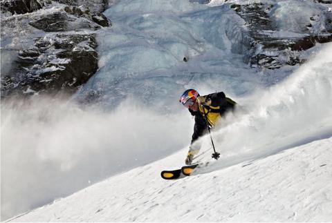 Chris Davenport skiing Left Gully in Tuckerman Ravine