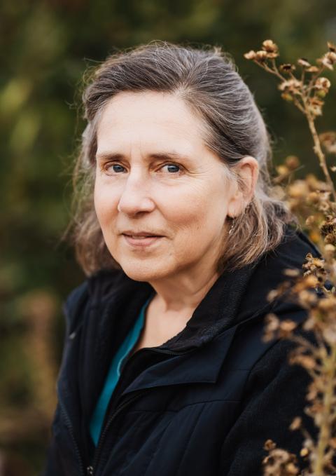 Christine Woodside Headshot