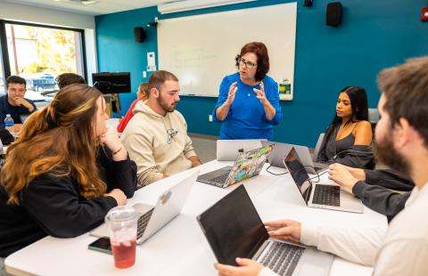 Professor Bonnie Bechard Business class